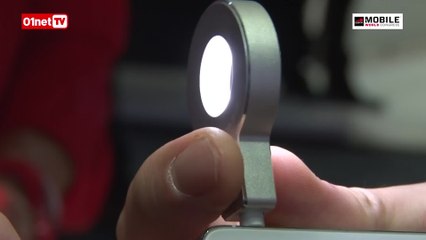 MWC 2015 : Lenovo lance le Vibe Shot et un pico-projecteur de poche