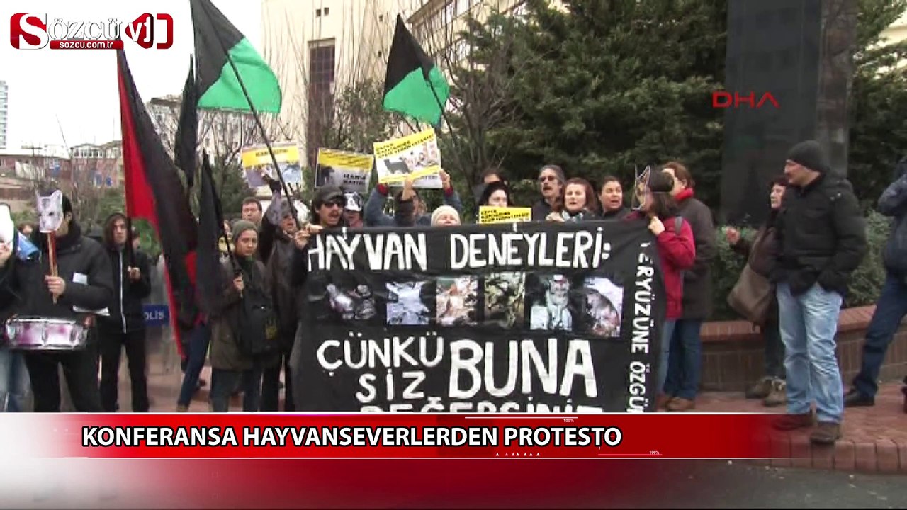 Konferansa hayvanseverlerden protesto