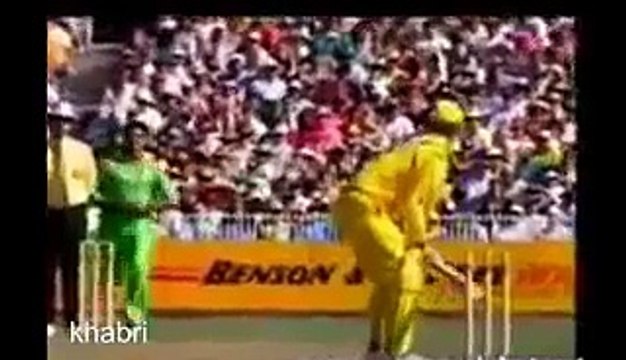A Interesting Scene in Cricket History-Stumps broken into half cricket-Waqar Younis Bowling- Video Dailymotion