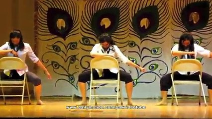 Desi Hot Girls Dance -- Bedaardi Raja