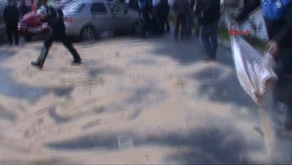 Karayoluna Dökülen Yağ Sonucu 10 Araç Birbirine Girdi