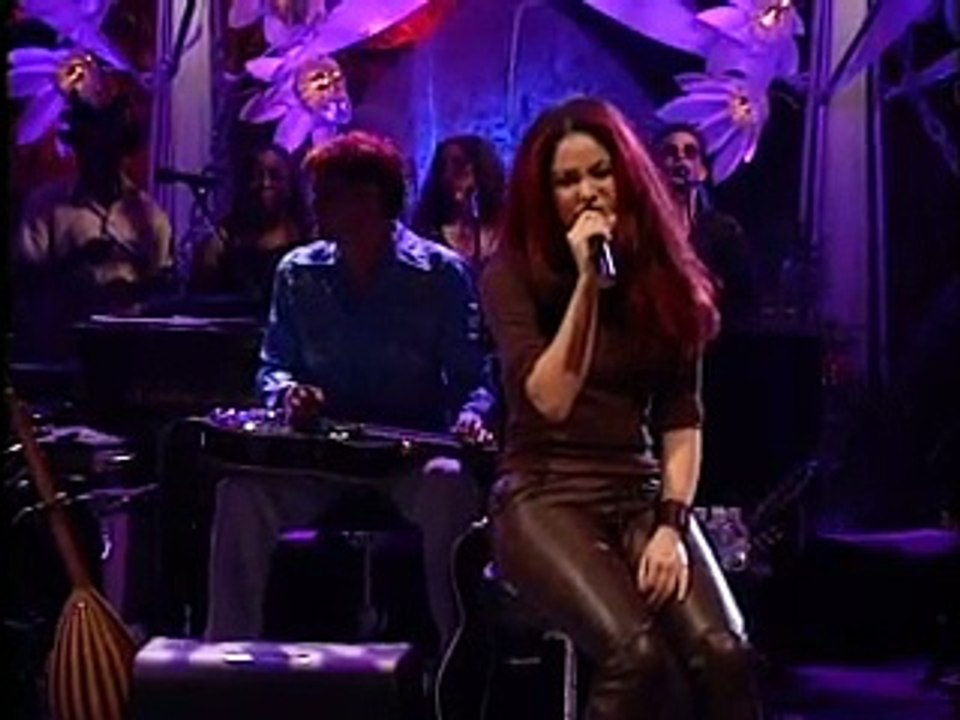 Shakira - Moscas En La Casa (Unplugged)