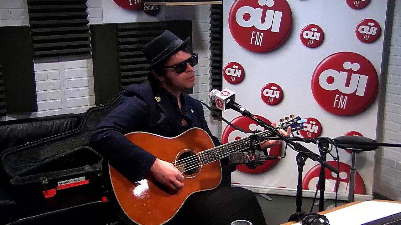 Gaz Coombes - The Girl Who Fell To Earth - Session Acoustique OÜI FM