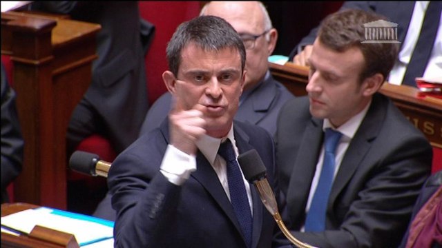 Valls s'indigne contre Darmanin et ses propos sur Taubira, tract ambulant pour le FN