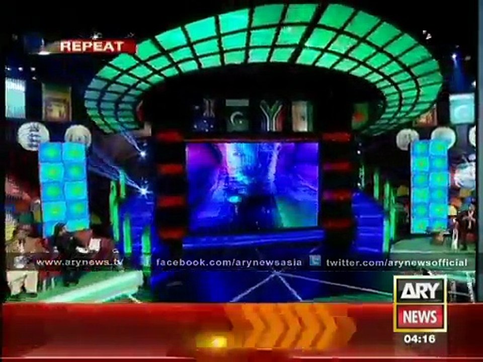 Umer Shareef takes on Shoaib Akhtar over India