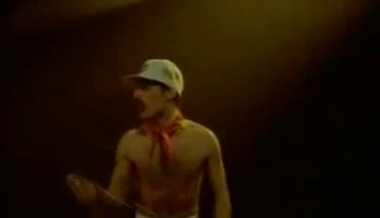Queen "Another One Bites The Dust" (Subtitulos...
