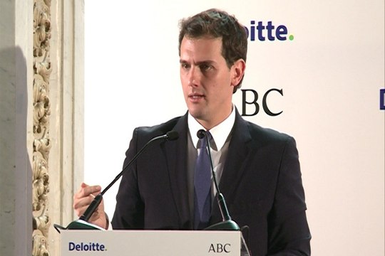 Ciudadanos quiere rehacer los puentes entre catalanes