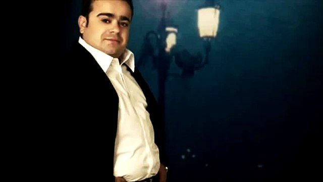 Adrian Minune - Ma vezi plangand Manele Noi 2012 - Download Originala (Low)