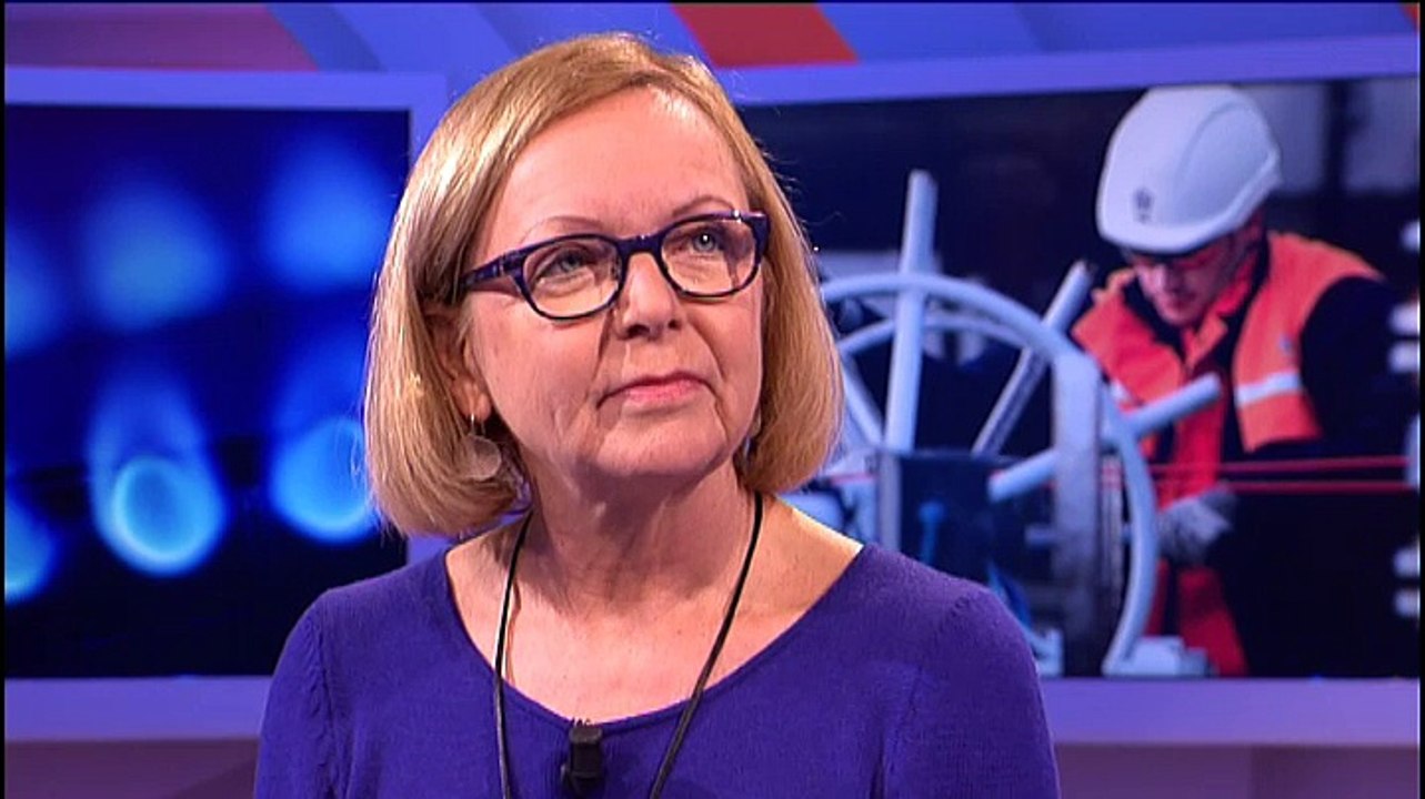 Burgemeester Van Beek (Eemsmond) en advocaat Huitema reageren op Kamp - RTV Noord