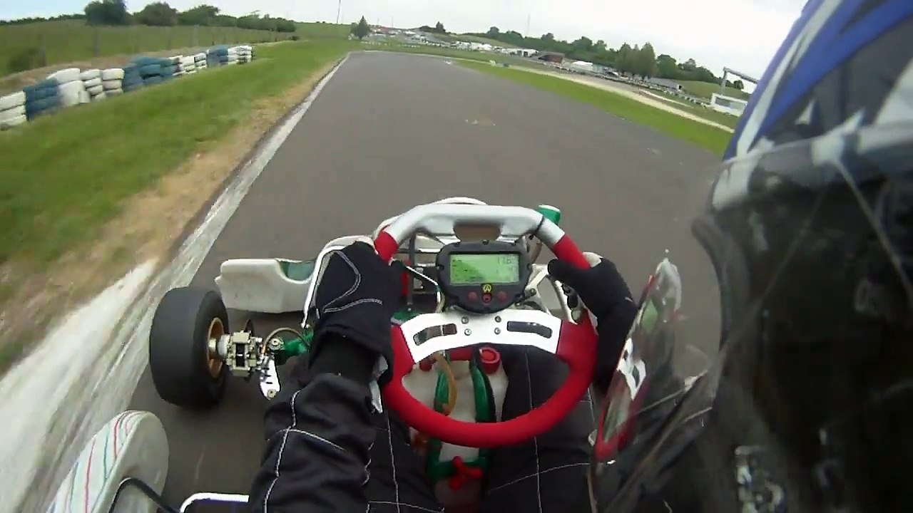 Karting TonyKart Rotax Max à Pusey le 09-05-2011_Run-1 (720p)