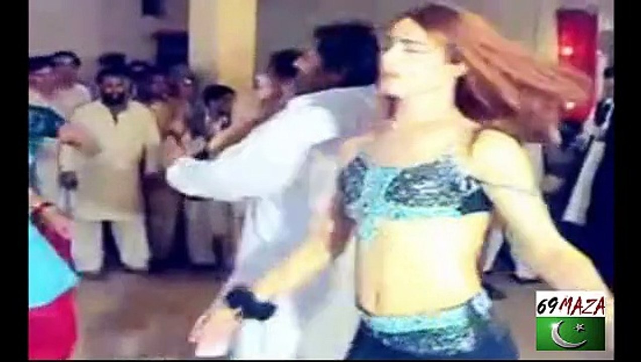 Fat Man Mujra funny dance ever
