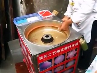 Ce qu'il Fabrique avec sa Machine à Barbapapa est INCROYABLE