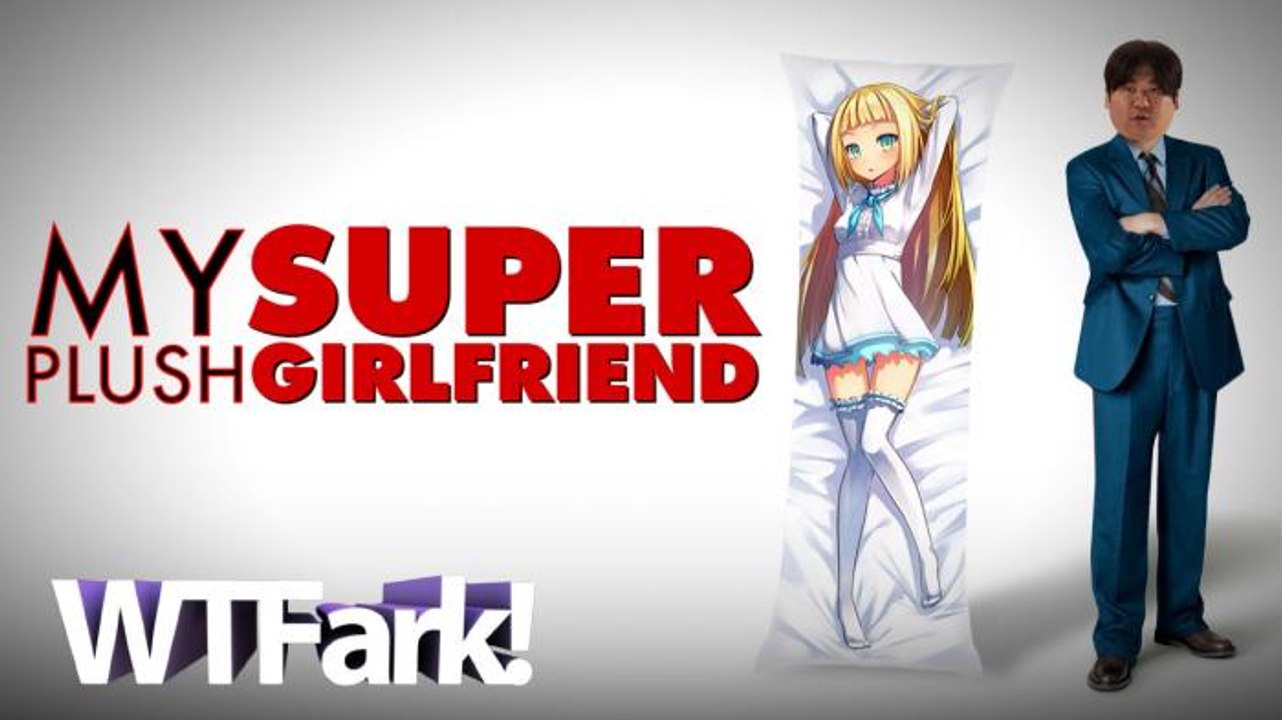 MY SUPER PLUSH GIRLFRIEND: Meet The World's First Talking Anime Huggy Pillow!