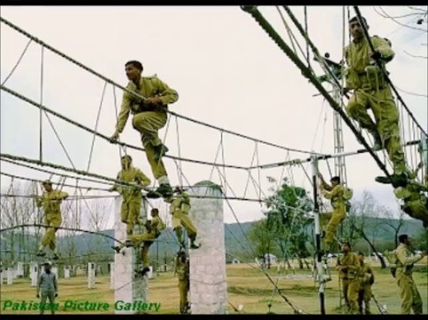 ae Pak watan , ae Pak watan, hum sub hum dum teray chand sitaray per qurbaan~ Singer ; Alamgeer ~Pak Army~ Pakistani Urdu Hindi Songs