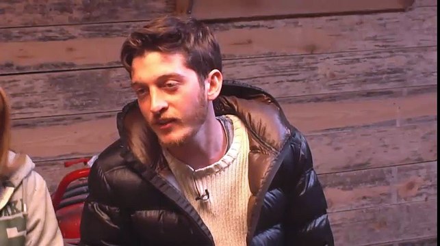 Semih Oylama Öncesi Buket ve Altar ile Kuliste