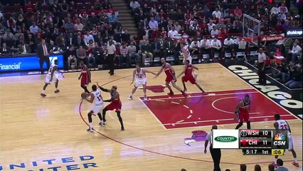 Joakim Noah Reverse Dunk