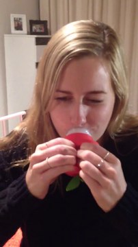 Ridiculous Lip Enhancer FAIL : big fat lips!