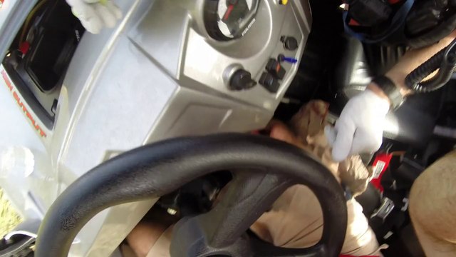 Gros accident de buggy et belle blessure à la jambe...