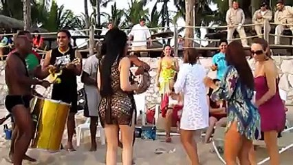 OHAA..Meksikada Tatil Böyle Oluyormuş..