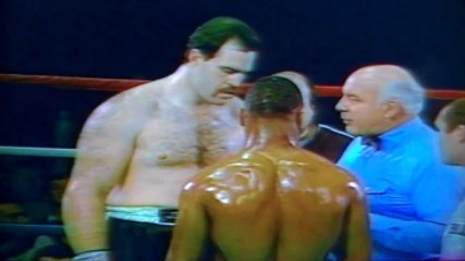 Mike Tyson'un Dev Rakibini 2 Dakikada Yere Yığdığı Maç