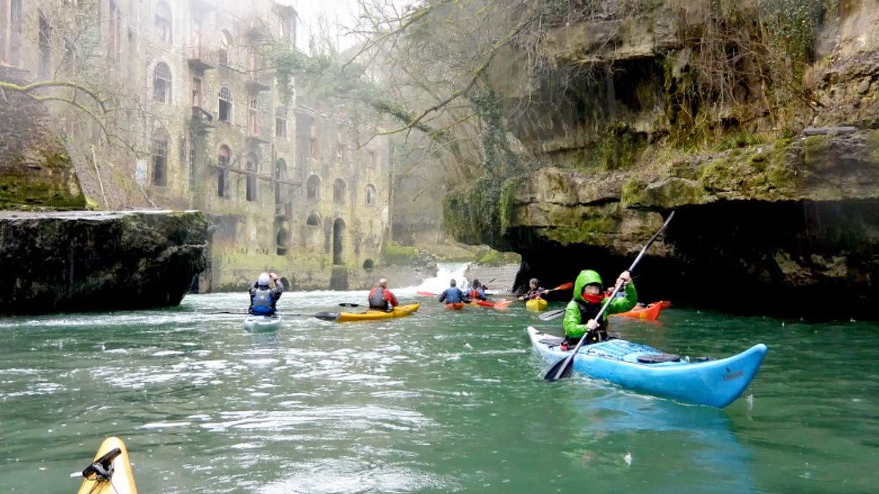Kayak de mer sur le Haut Rhône de la Suisse à Génissiat - CKLOM