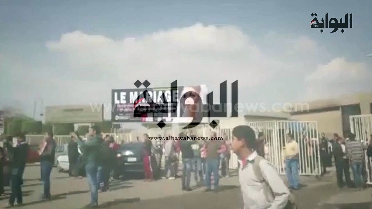 "سيارات القوات المسلحة تشارك في إطفاء حريق "قاعة المؤتمرات