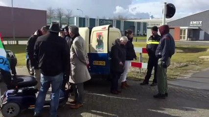 Beelden: Groningers in Opstand demonstreert in Farmsum - RTV Noord