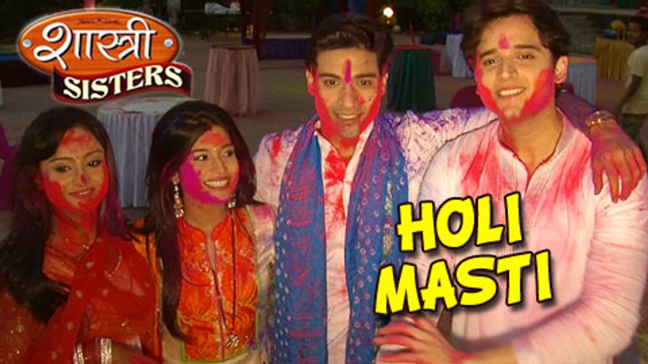 Rajat, Anushka & Siddhant Celebrate Holi in Sha...