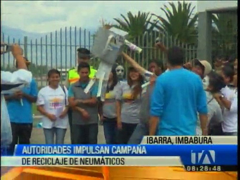 Autoridades impulsan campaña de reciclaje de neumáticos en Ibarra