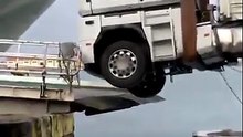 Ferry Boat Truck Parking Fail!!