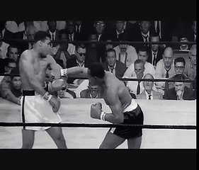 MUHAMMAD ALI'S GREAT REFLEXES !!!