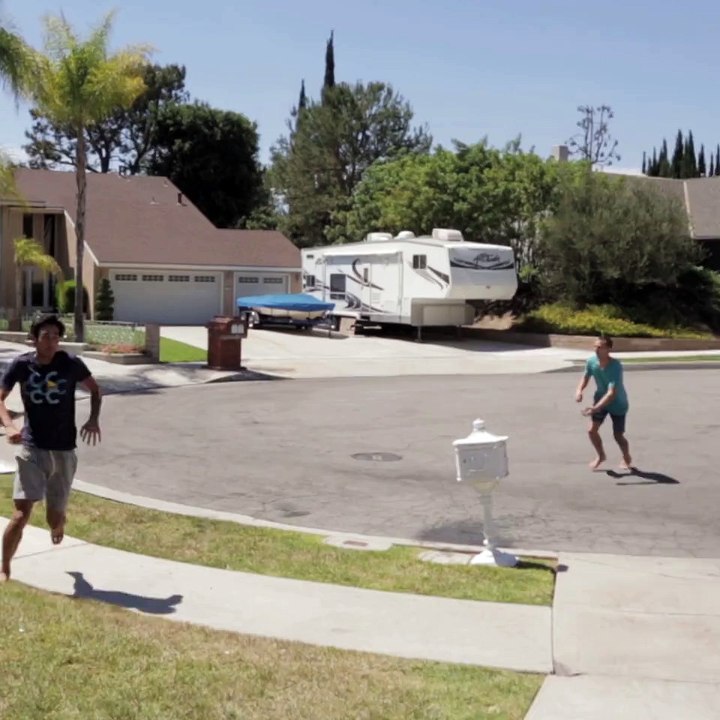 Unexpected way to soak people with Water Balloons