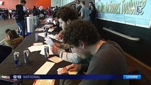 A Toulouse, un concours d'avions en papier pour de futurs pilotes