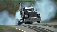 MACK TRUCK BURNOUT