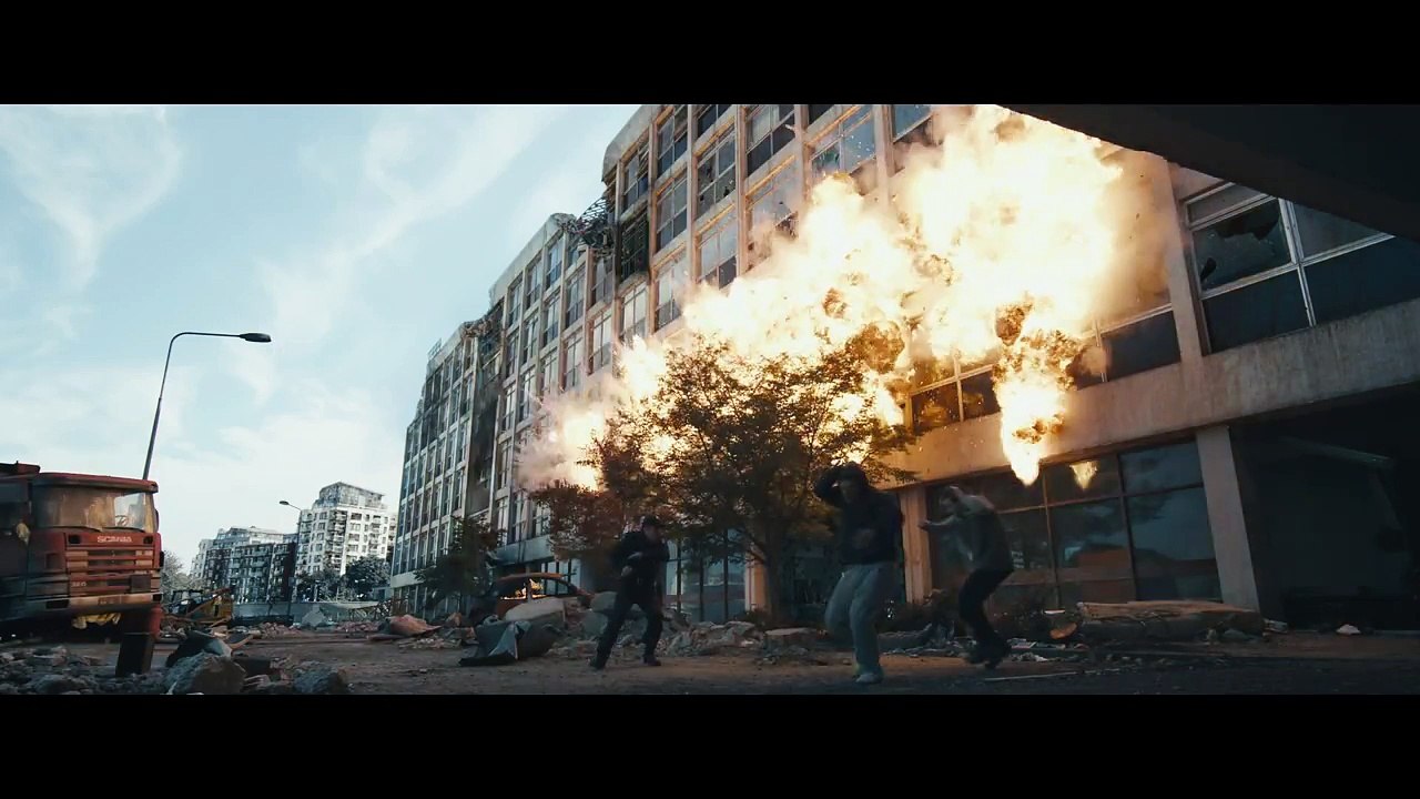 Avengers Age Of Ultron Trailer 3