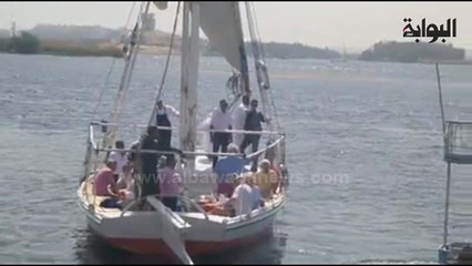 أمير الدنمارك يستمتع بجمال الطبيعة في أسوان