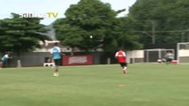 Onde a coruja dorme! Robinho faz golaço em treino do Santos