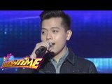 Jason Dy sings 