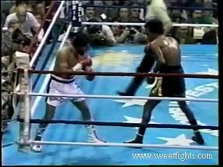 Ray Leonard makes Roberto Duran quit