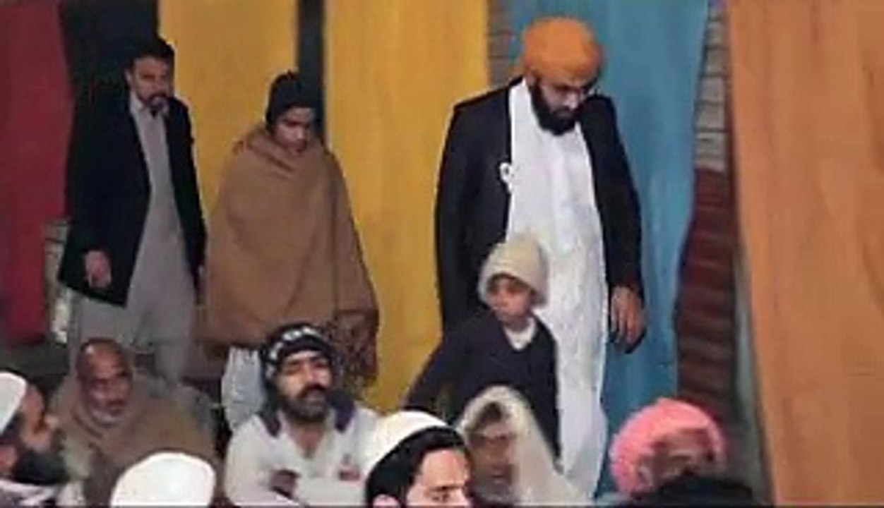 HAZRI IN MHFIL PAK ABDUL SHAKOOR QADRI