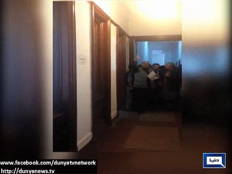 Dunya news-PPP leader Raja Riaz protests in Punjab Assembly