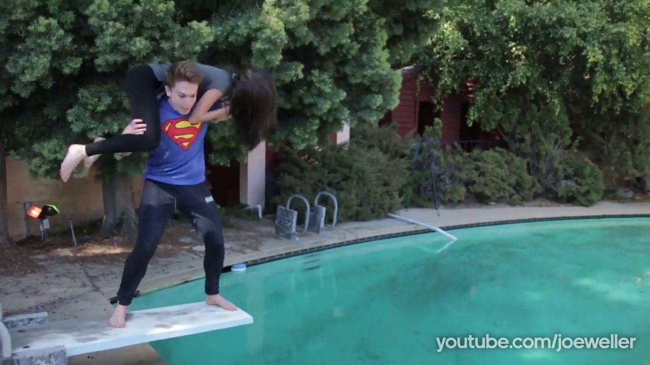 Faire des prises de Catch à sa copine : Finish her mode WWE