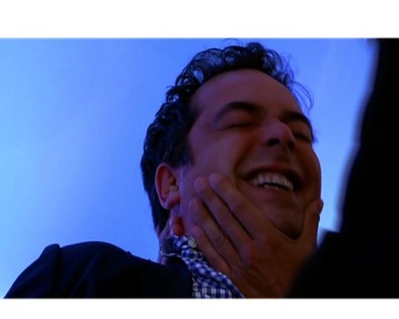 Nicolas Bedos rejoue le malaise de Patrick Cohen dans C à vous