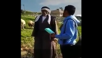 Dunya News - Sheep attack the old man during a live interview