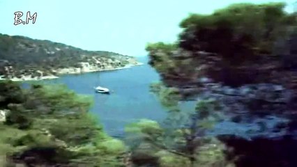 Όμορφα που 'ναι στο νησί --- Αλέκος Αναστασιάδης HD