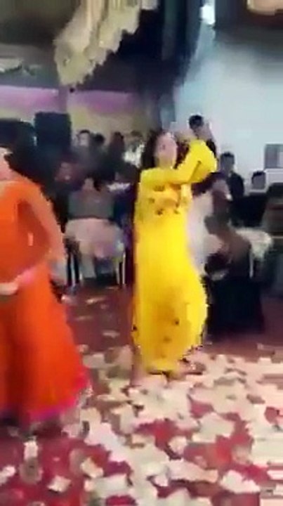 desi pakistani mujra private