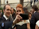 Selfie avec : Sarah, duchesse d'York ! (extrait de Place Royale / RTL-TVI)