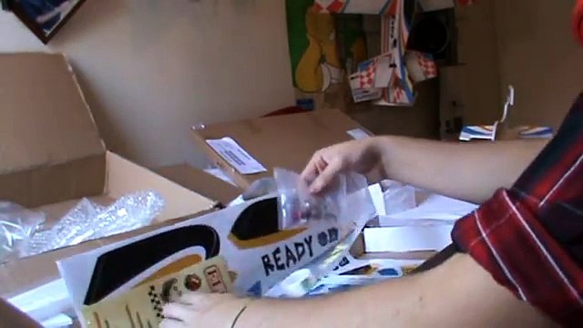 Unboxing - 3D flatform EPO R/C Plane w/ ESC and Brushless Motor
