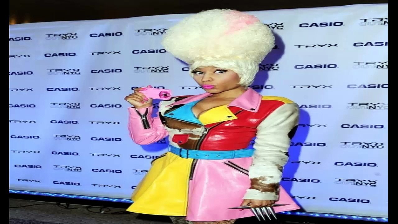 Hot Nicki Minaj Performs With The Roots in NYC Full HD Video