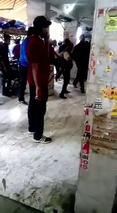 #SRK [ @iamsrk ] arriving for the #FAN shooting Day3 [ credit by fan NetraSrk ]